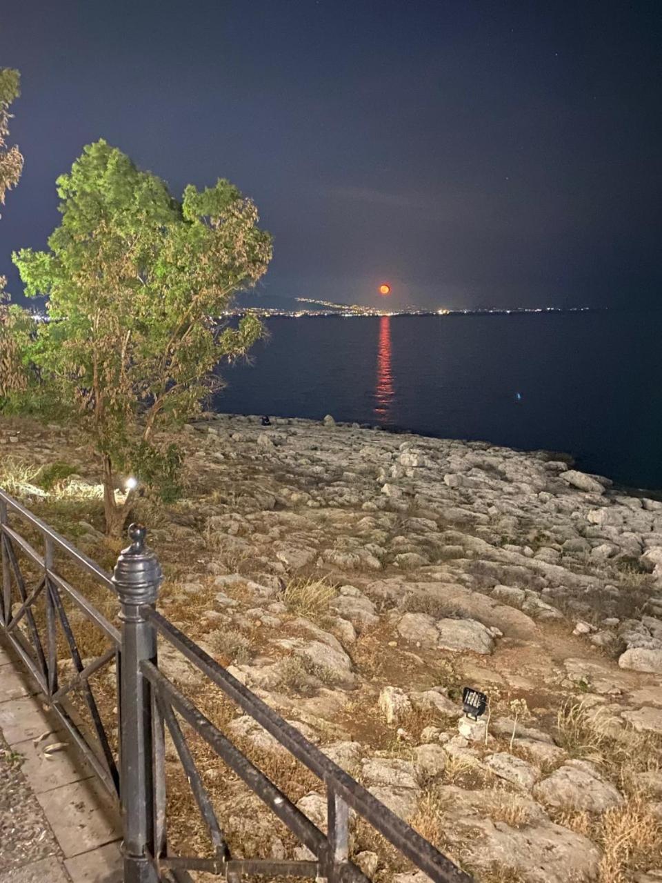 Mia'S Seaside Penthouse - Panoramic View Διαμέρισμα Πειραιάς Εξωτερικό φωτογραφία